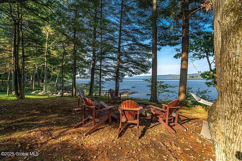 2nd image of 22 Heather Lane