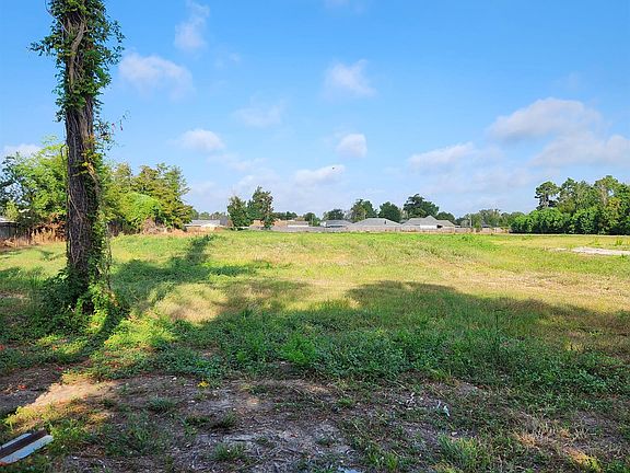 2nd image of 945 Prater Rd