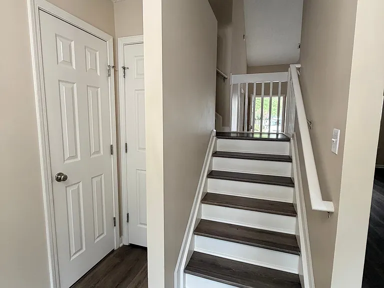 210 Bridford Downs Dr — Photo 33