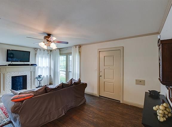 5th image of 1610 Elmwood Blvd