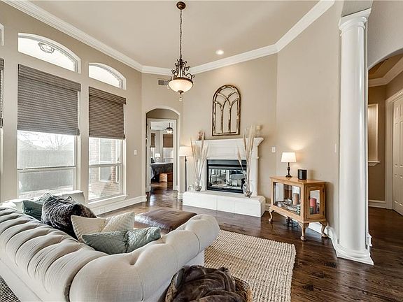 5th image of 1113 Riverwalk Ct