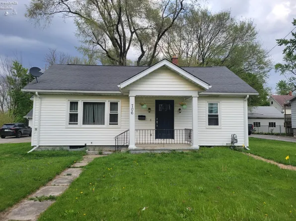 706 S Main St, Clyde, OH 43410