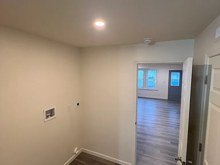 Laundry Room, Lower Level