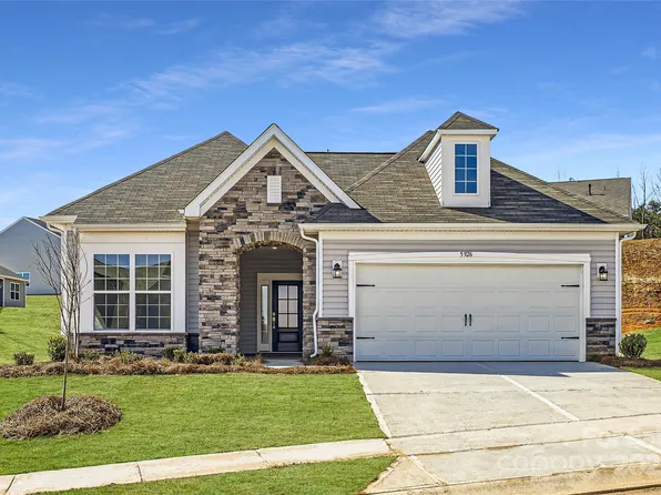 5926 Oak Branch Cir, Maiden, NC 28650