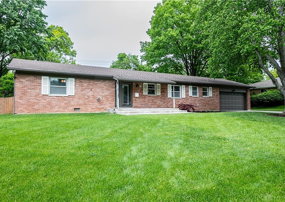 1st image of 119 Mimosa Dr