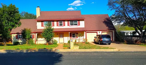 112 Edgewood Dr Photo 1