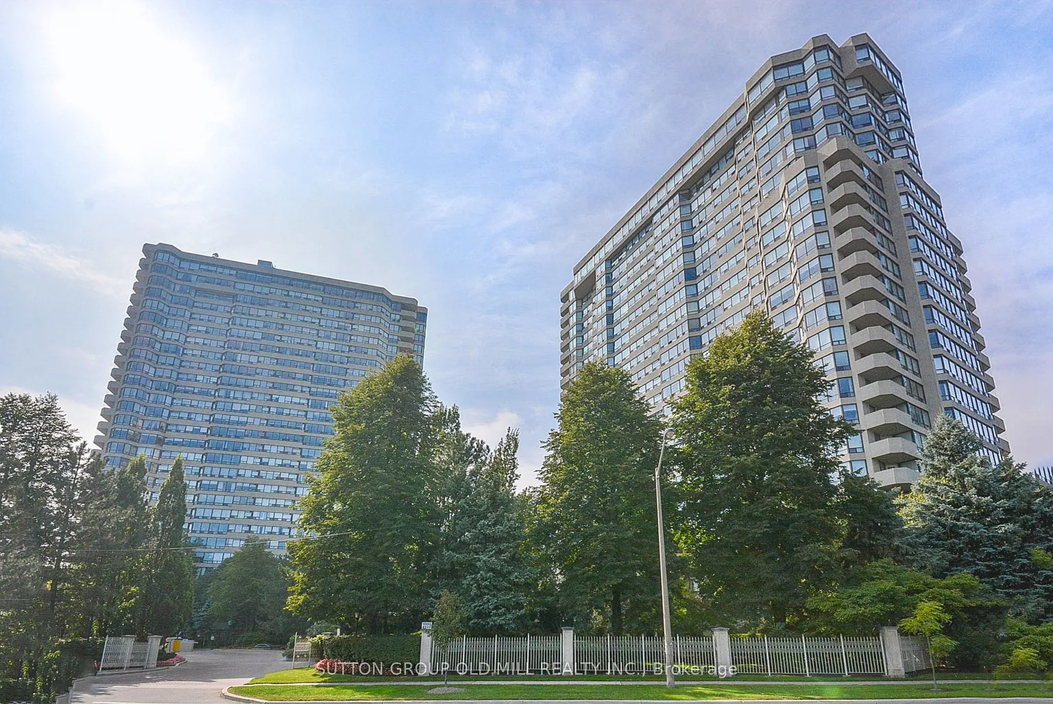 1320 Islington Ave #601 photo 1