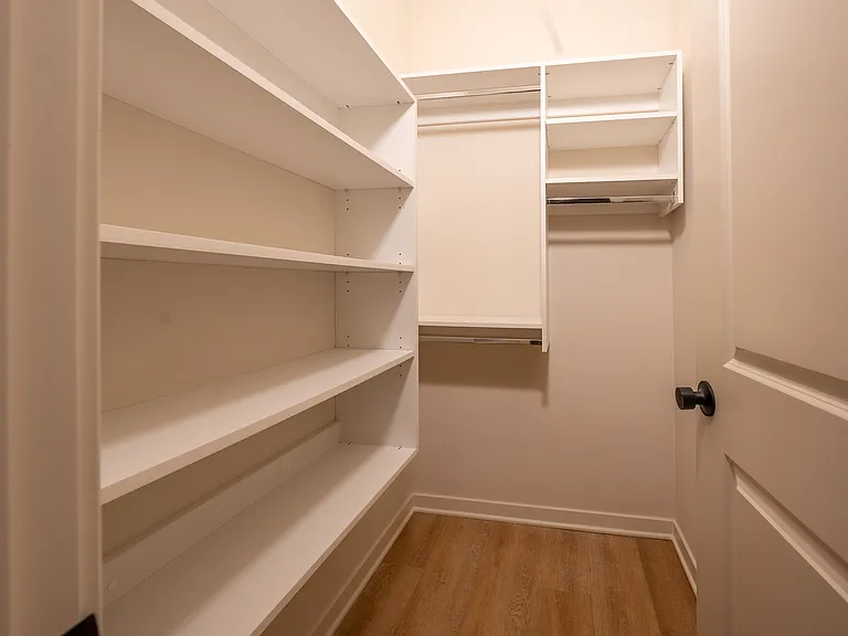 6338 W Belmont Ave #201 — Photo 15