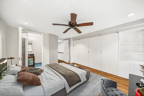 Rented by Vector New York, LLC | media 19