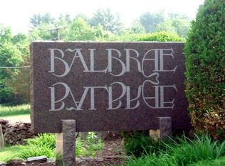 5 Bathcrescent Ln, Bloomfield, CT 06002