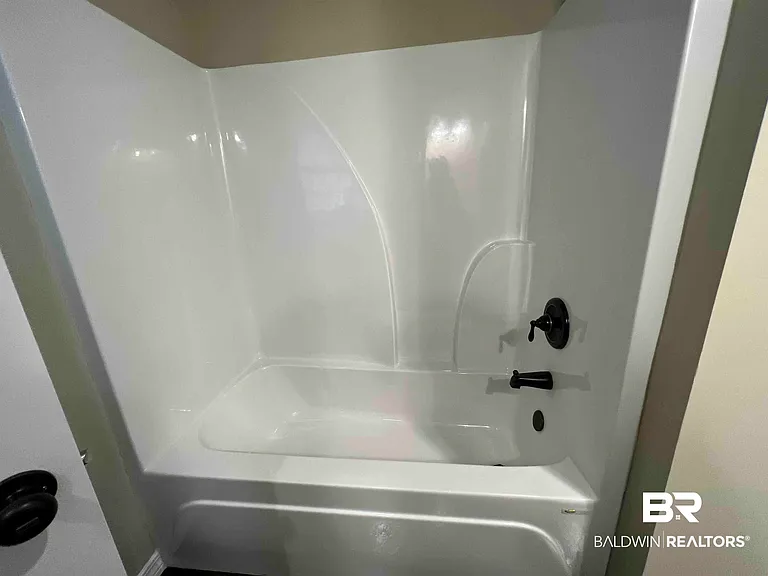 33122 Stables Dr #B — Photo 15