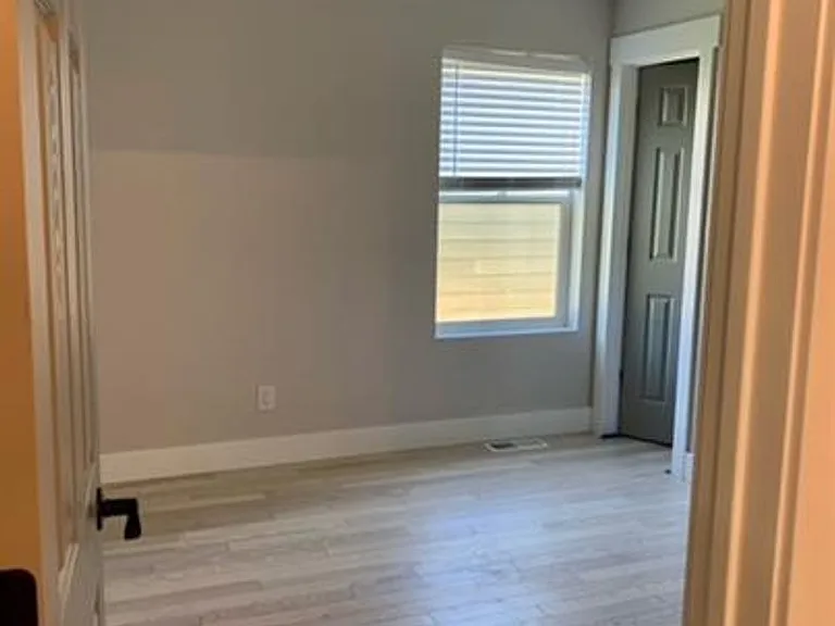 420 Mineral Ave — Photo 17