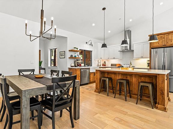 4th image of 11093 Lausanne Way