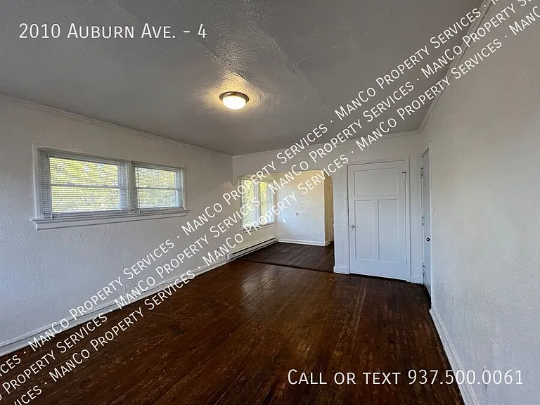 2010 Auburn Ave #4 — Photo 3