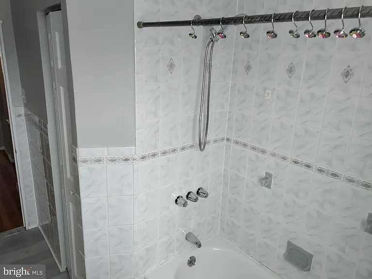 7862 Kentley Rd — Photo 6