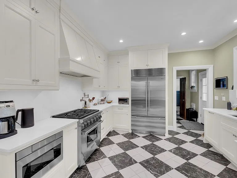 155 Paulin Blvd — Photo 14