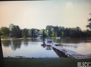 6730 Emerald Isle Dr, Sherrills Ford, NC 28673