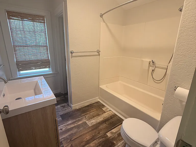 1334 W Highland Blvd — Photo 7
