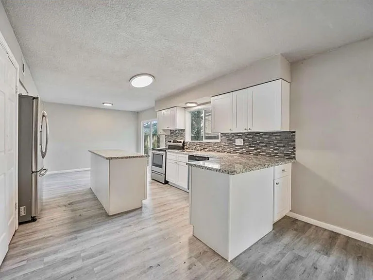 17843 S Cypress Villas Dr — Photo 8