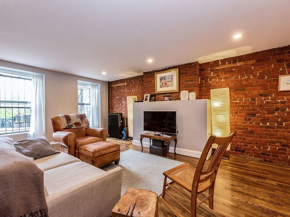 1st image of 219 Lexington Ave #1
