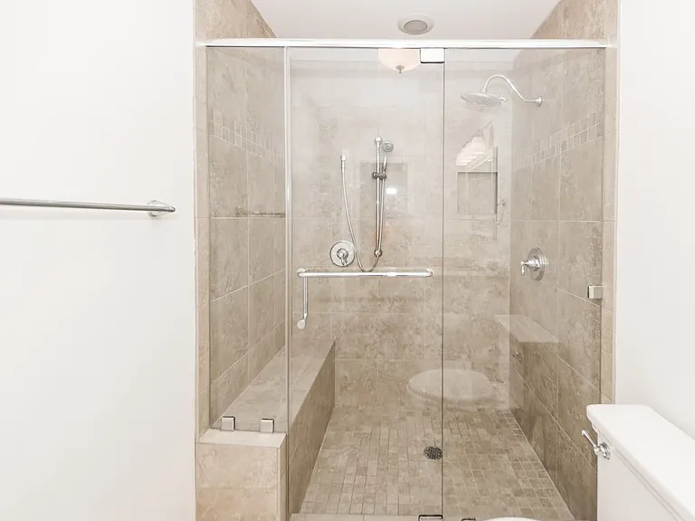 923 River Rd — Photo 35