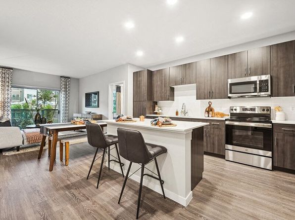 8991 W Glendale Ave #461