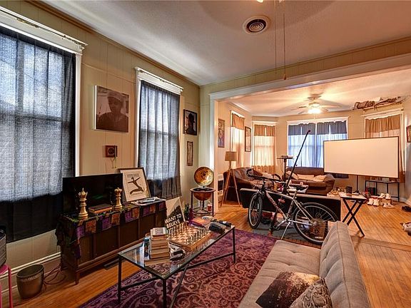 5th image of 805-07 Roosevelt Pl