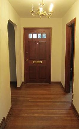 Hardwood foyer entrance