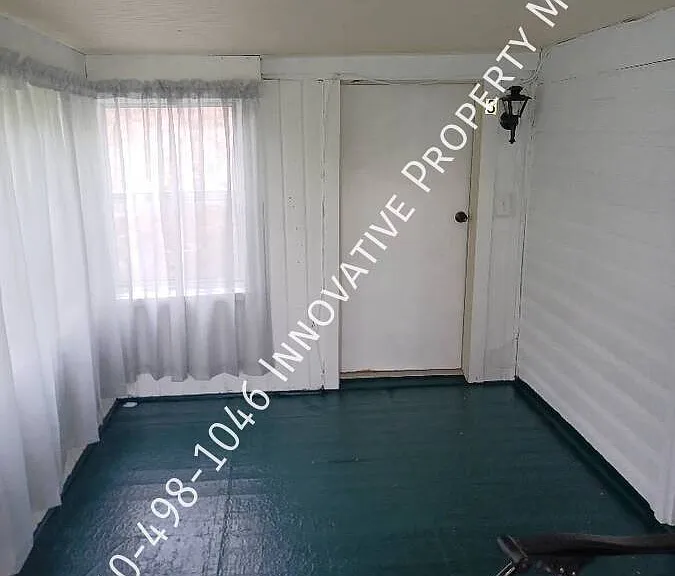 302 Pine St #3 — Photo 3
