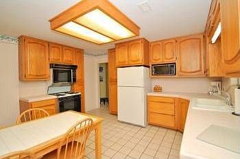 4th image of 4905 Althea Dr