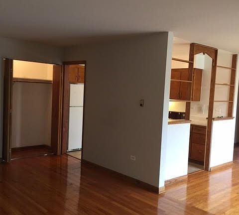 5th image of 1653 Oakwood Ave APT 1B
