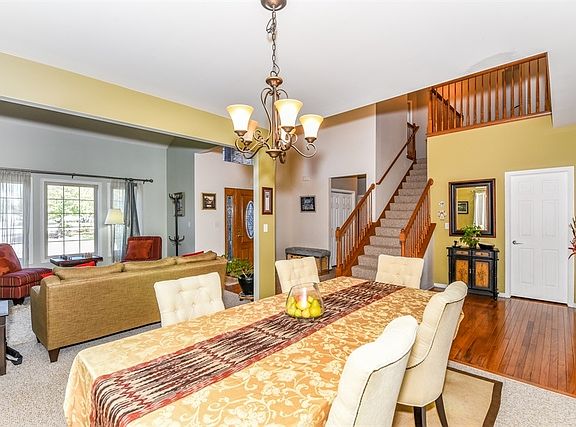 3rd image of 18112 Fountain Mist Ct