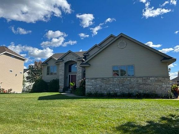 2nd image of 10722 Regent Ct N