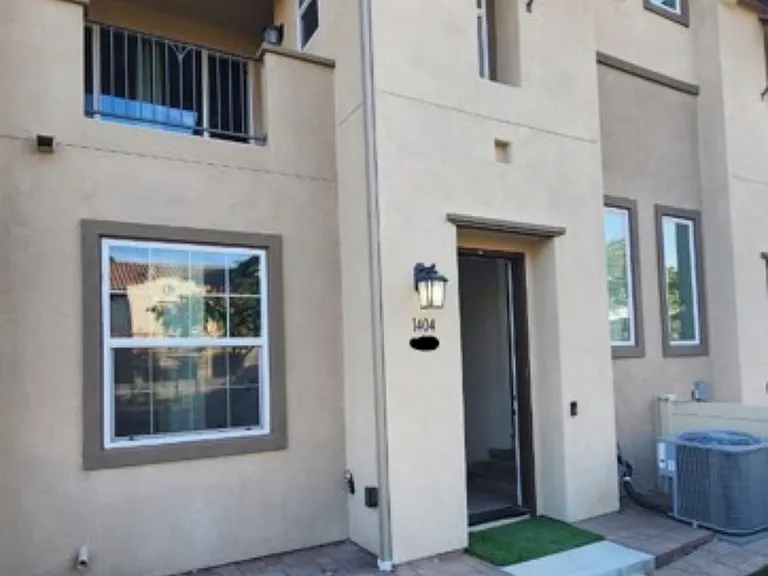 1404 Santa Victoria Rd #4 — Photo 1