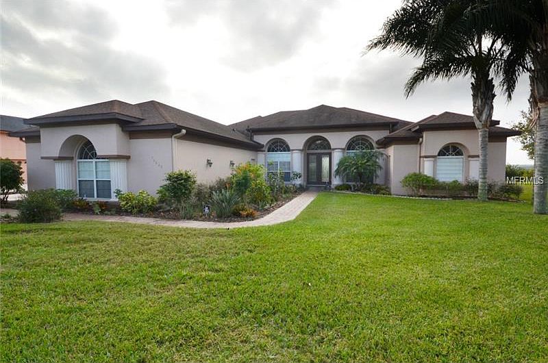 1st image of 16448 Magnolia Bluff Dr
