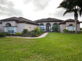 16448 Magnolia Bluff Dr, Montverde, FL 34756