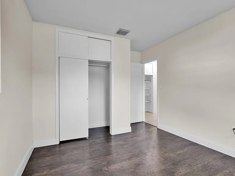1821 Montague St — Photo 9