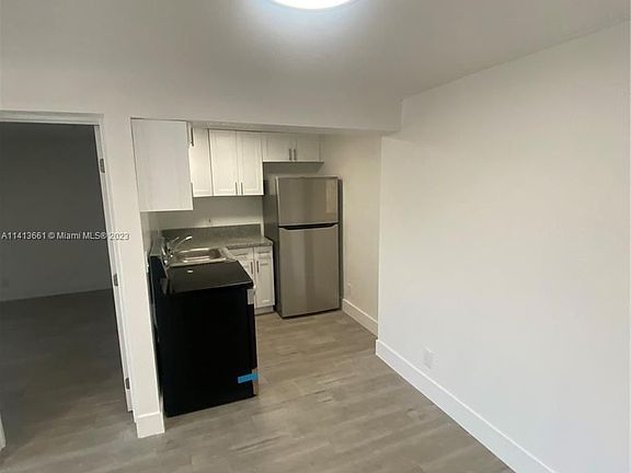 2nd image of 1624 NW 17th Ln #1