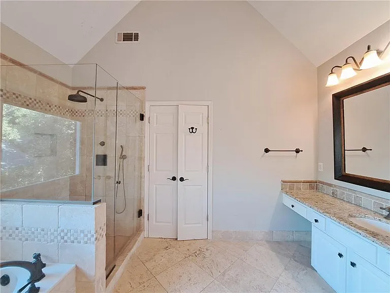 2242 Lenox Walk — Photo 43