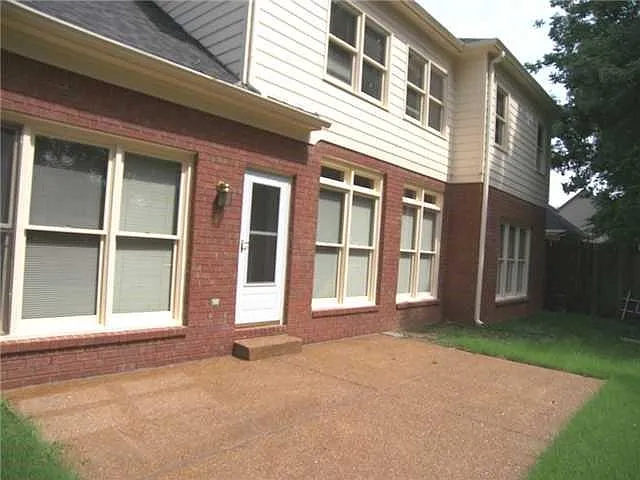4 bed, 3.5 bath, 3500 sqft, $3,500 — Photo 3