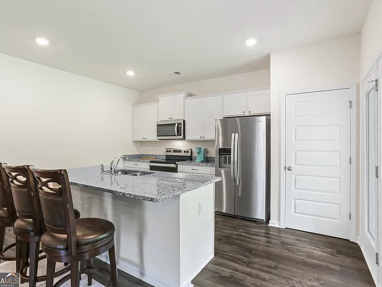 3688 Chevington Ct SE — Photo 8