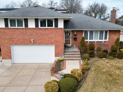 424 Garden Boulevard, Garden City, NY, 11530