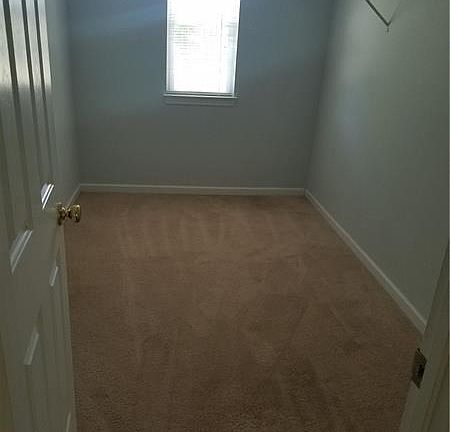 5th image of 1045 Brighton Cove Trl
