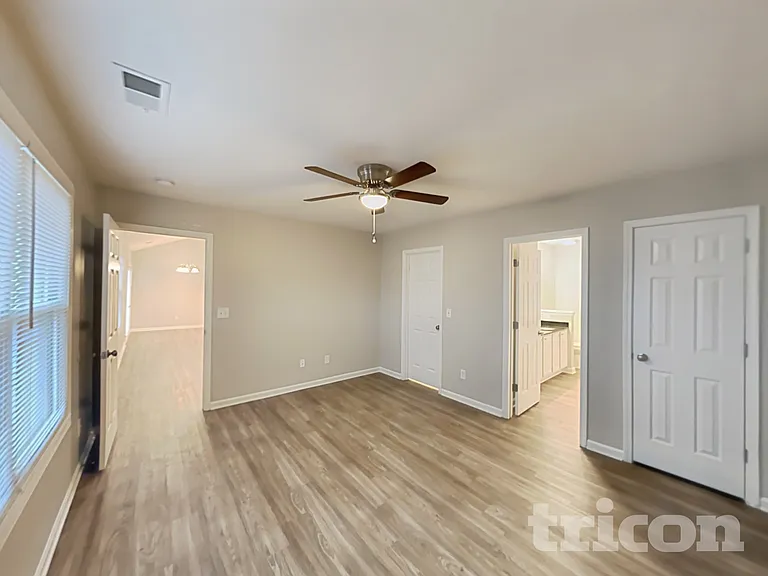 800 Maryfield Dr — Photo 8