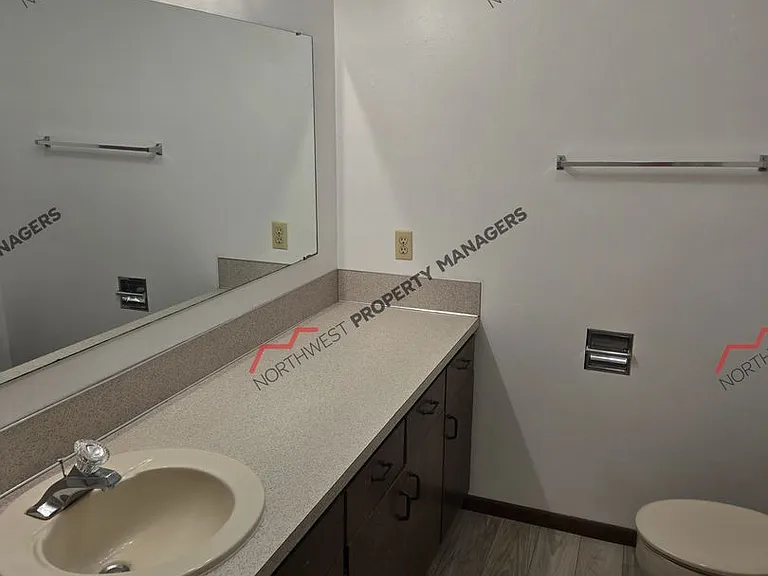 168 Chilvers Rd #P — Photo 13