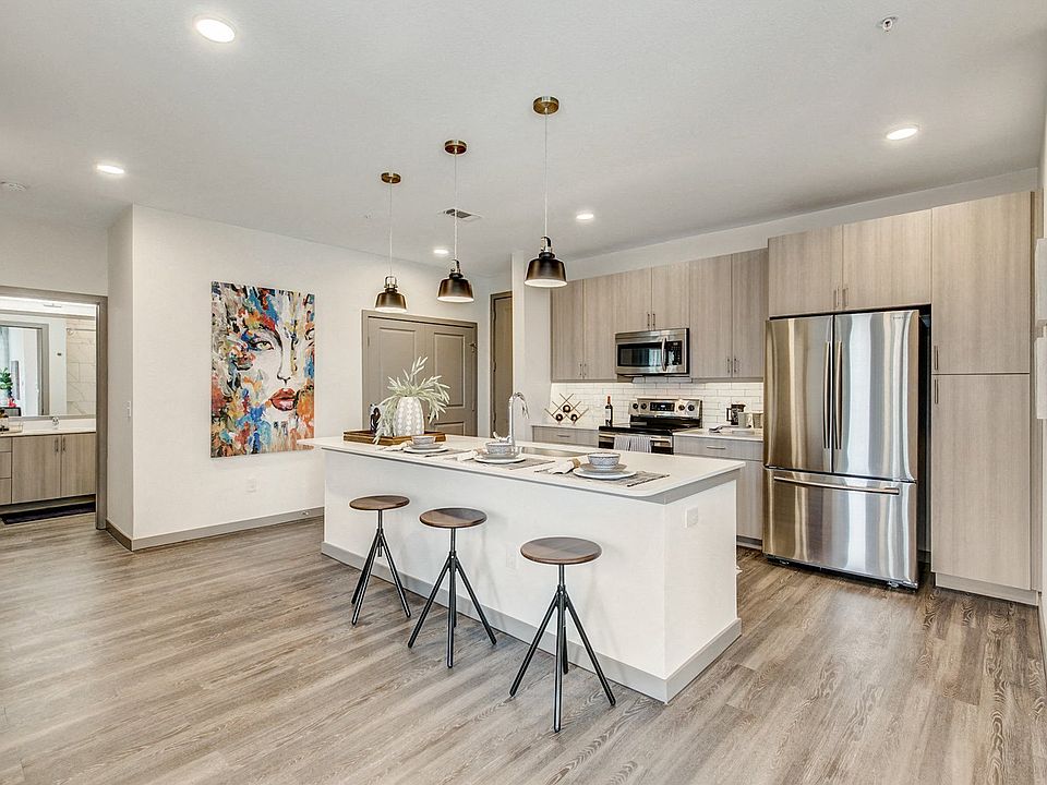 1st image of 2900 Race St #425