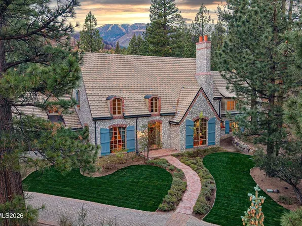 70 Bennington Ct, Reno, NV 89511