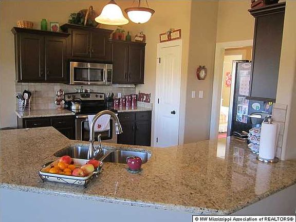 5th image of 2590 Russum Dr