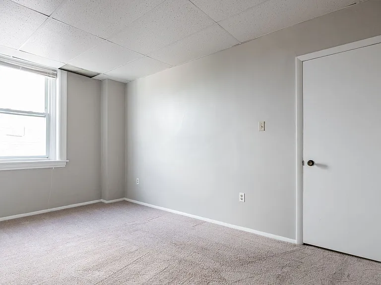 1500 Fallowfield Ave — Photo 22