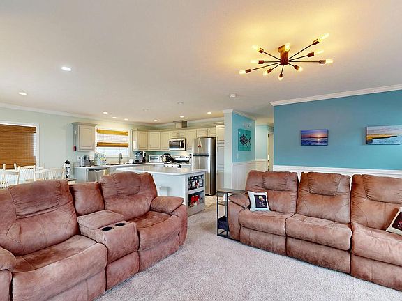 4th image of 35480 Pine Dr